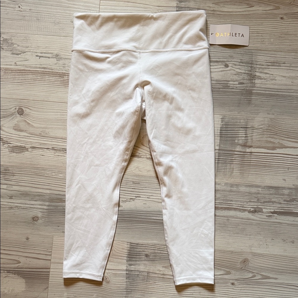 ✨NWT✨Athleta Ultra High Rise Elavation 7/8 Tight, size Large